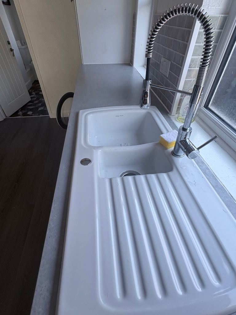 Laura Ashley Shoreditch Ceramic Kitchen Sink with Drainer