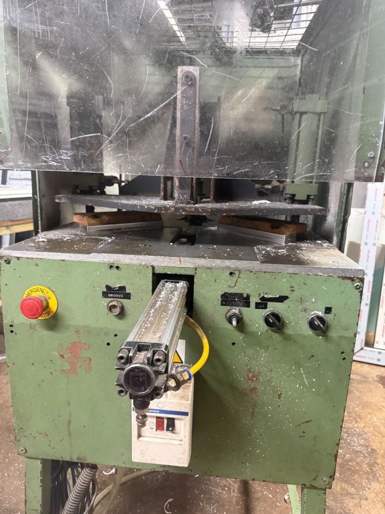 image for Corner cleaner upvc