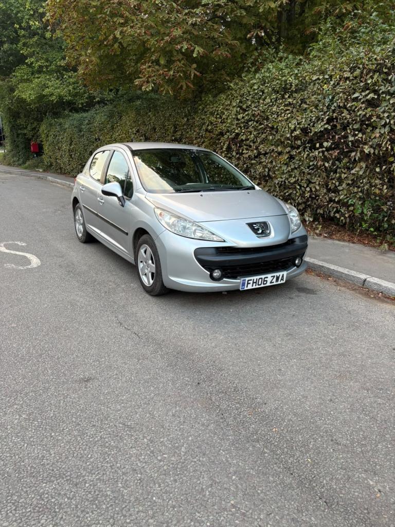 2006 Peugeot 207 - M.O.T 02/04/27 - Service history - Electric Windows - AirConditioning - Alloys
