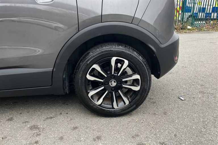 2021 Vauxhall Crossland 1.2i (83 PS) SE 5 Door Petrol SUV *** 1 Private Owner from New *** SUV Pe...