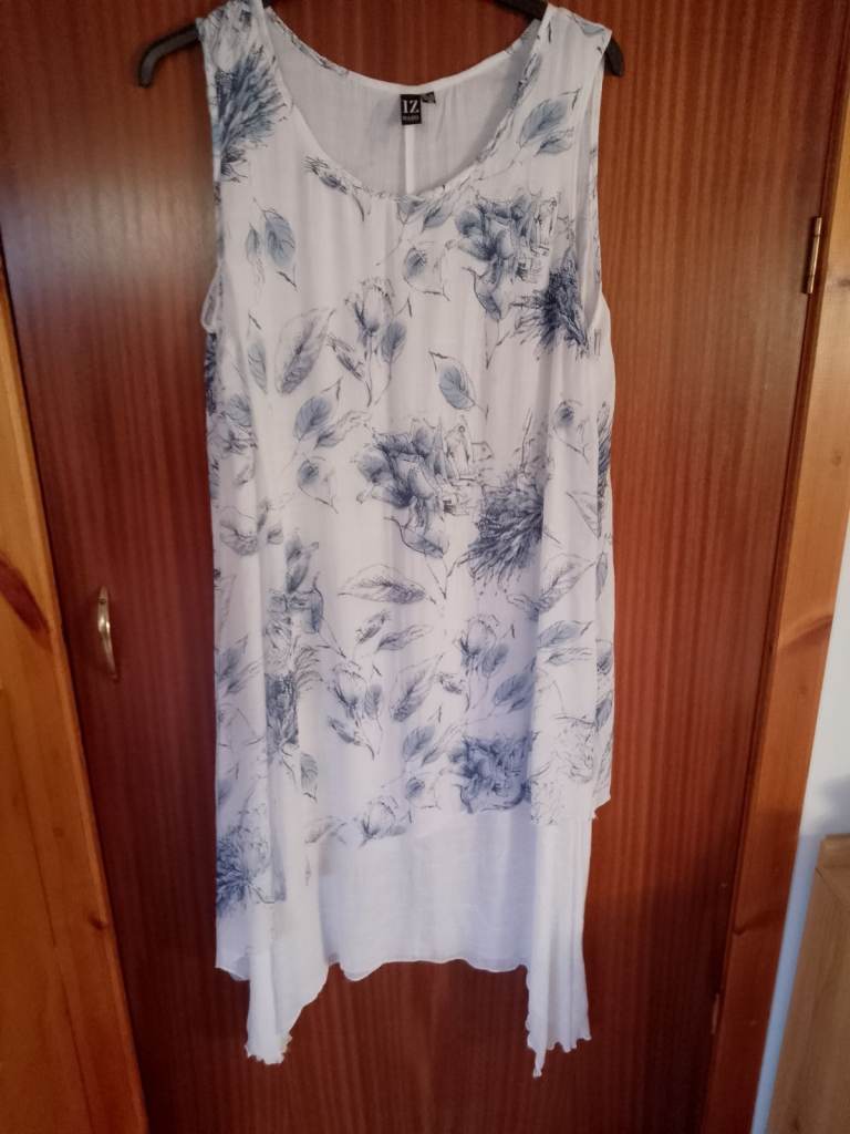 Izabel sleeveless dress