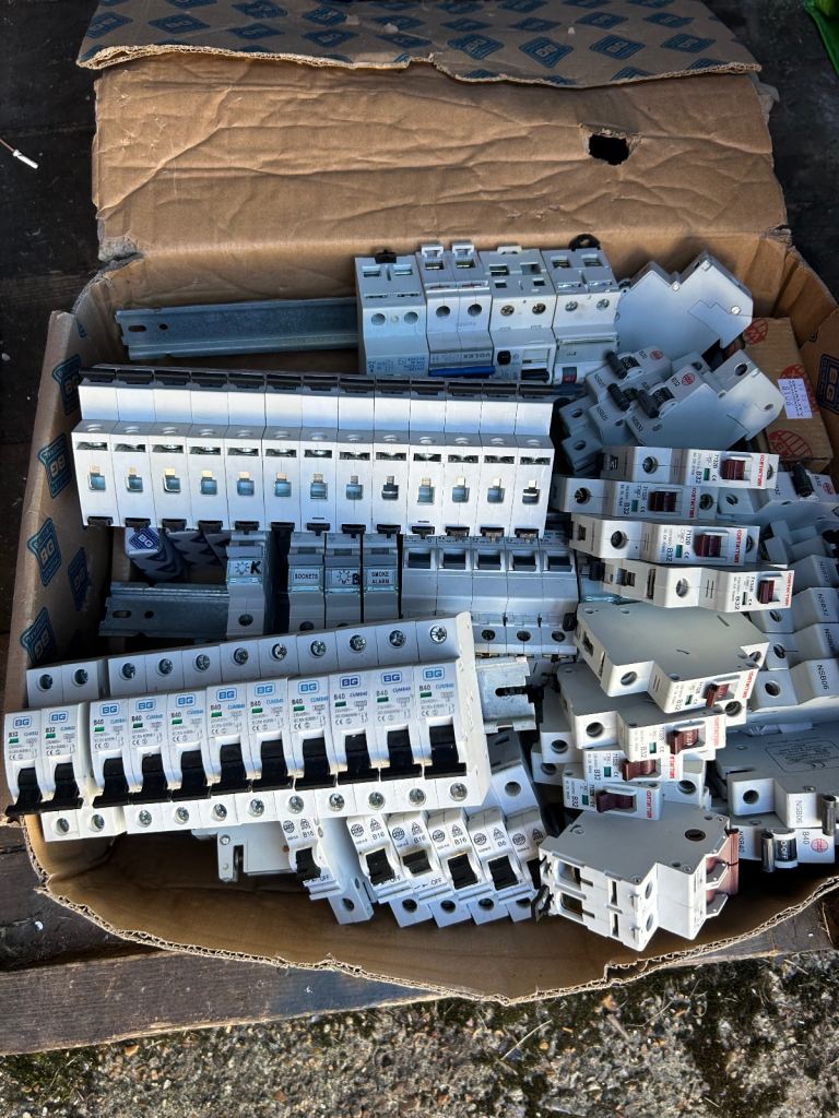 ARCD, MAIN SWICH, BREAKERS 