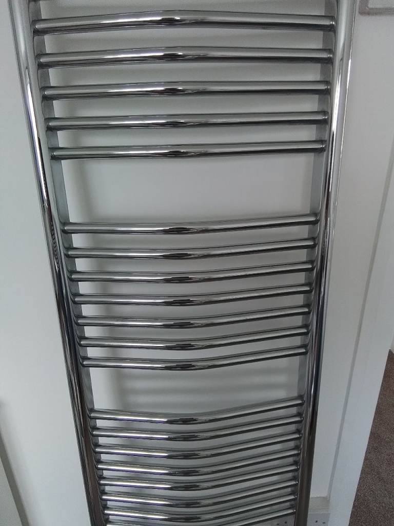 Chrome Heated Towel Rail – Good Condition