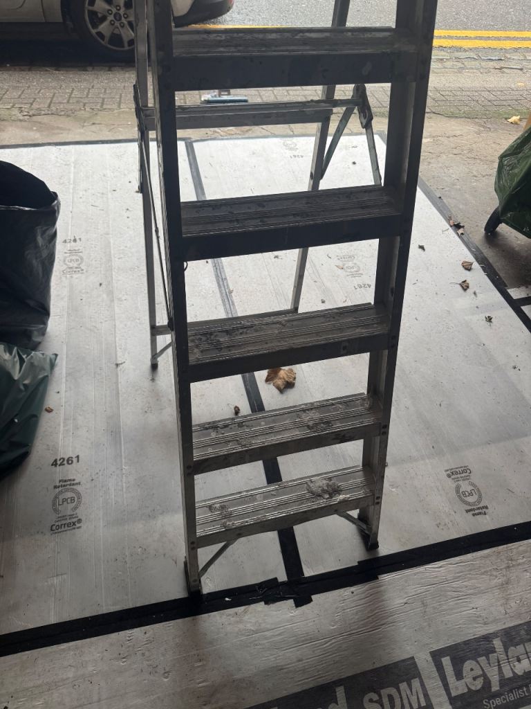 Step ladder aluminum 6 steps 