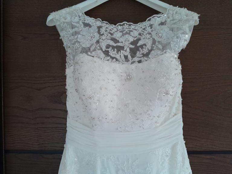 Wedding Dress, Beautiful, Size 10 curvy  