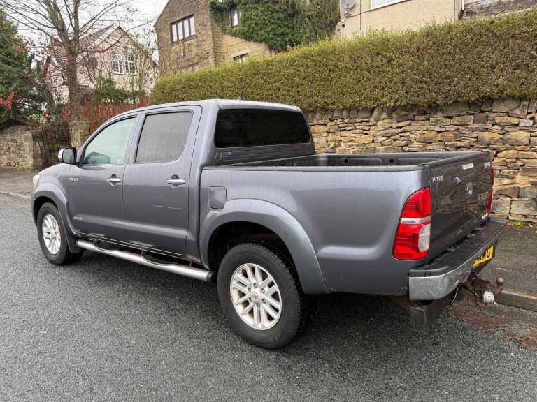 2013 Toyota Hilux INVINCIBLE 3.0 D-4D DOUBLE CAB 4X4 AUTO GREY PICK UP Diesel Automatic