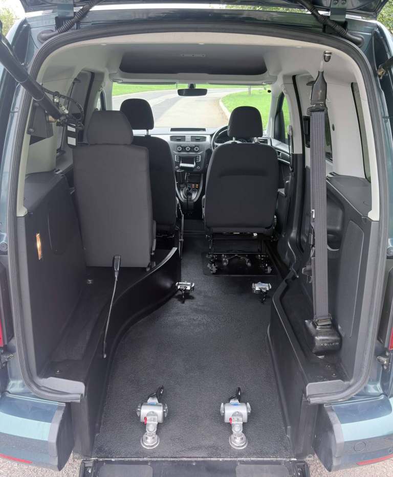2018 Volkswagen Caddy Life SWB DSG 2.0 Tdi DRIVE FROM WHEELCHAIR UPFRONT ACCESSIBLE VEHCILE WAV M...