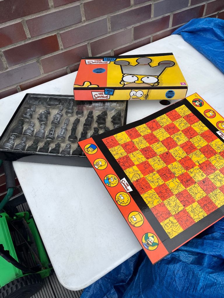 The Simpsons Chess Set - Good Condition, Complete
