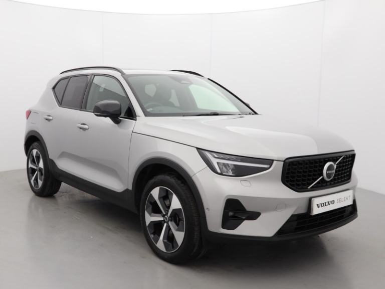 VOLVO XC40 2.0 B4P Ultimate Dark 5dr Auto