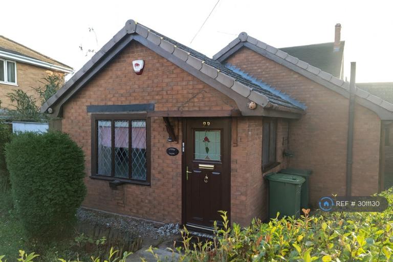 2 bedroom house in Barley Mow Lane, Bromsgrove, B61 (2 bed) (#3011130)