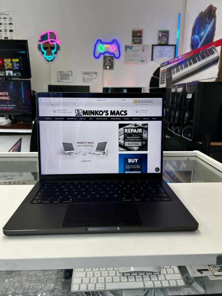 Apple MacBook Pro 14" M3 Pro 11-Core CPU/14-Core GPU 18GB 500GB Space Black | Camden
