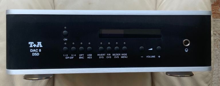 T+A DAC8 +Pre - Mint as new
