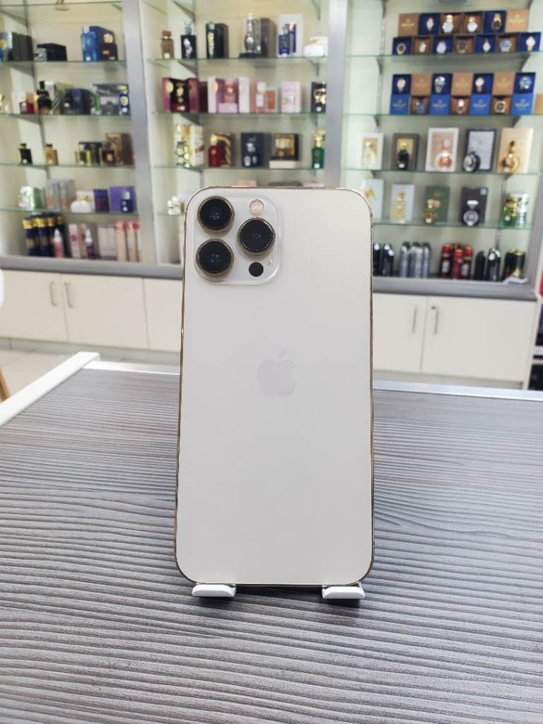 Apple iPhone 13 Pro Max 128GB Unlocked in Excellent Condition