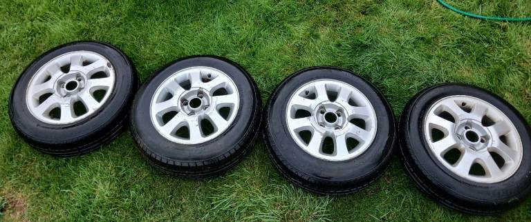 Seat alloys wheels