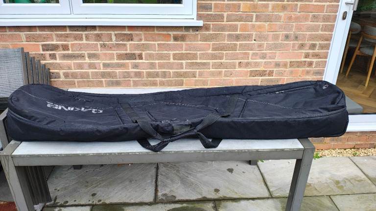 Dakine 1.85m ski bag with wheels
