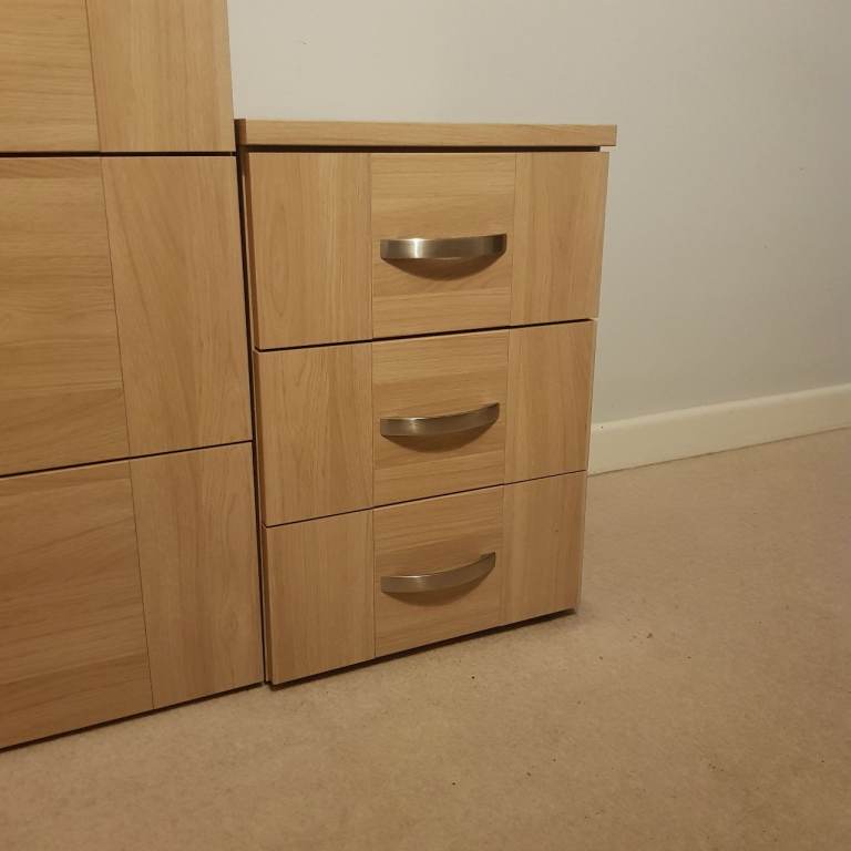 3 drawer bedside chest