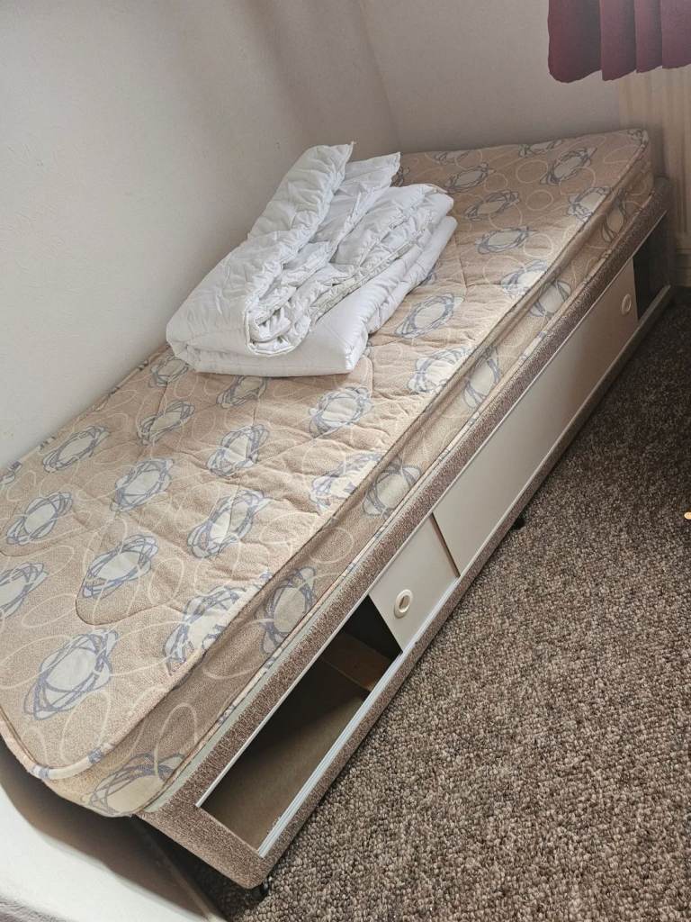Cheap Single bed and mattress CAN DELIVER