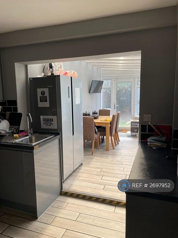 1 bedroom in Exmoor Close, Chelmsford, CM1 (#2697952)