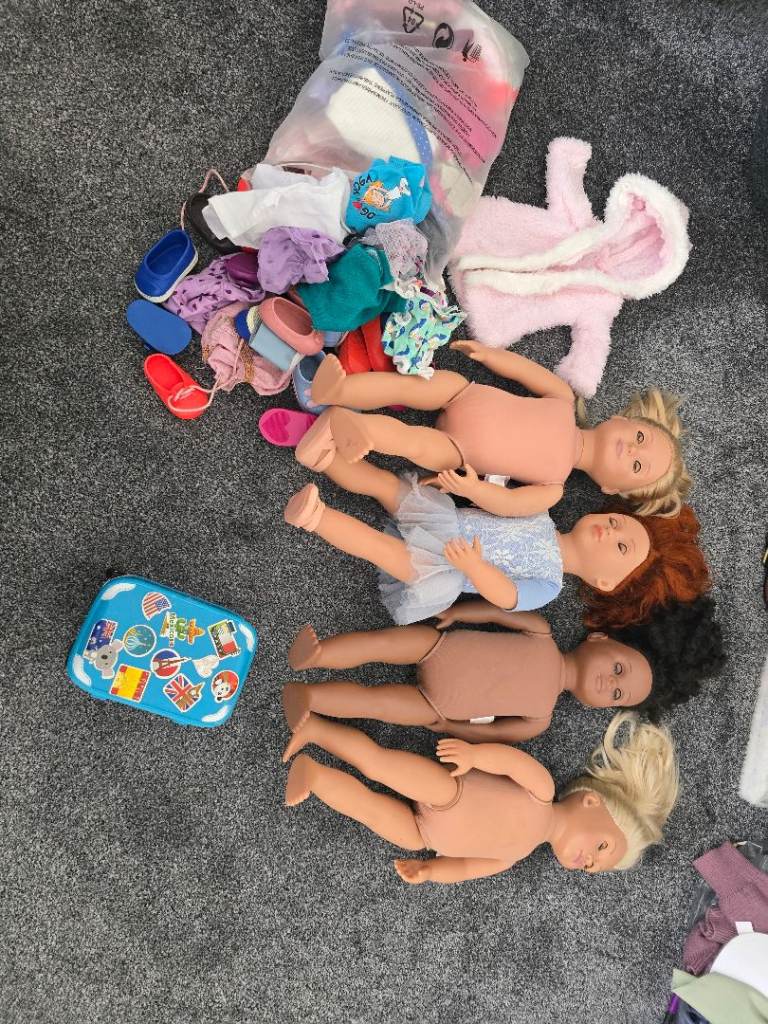 Our generation dolls bundle 