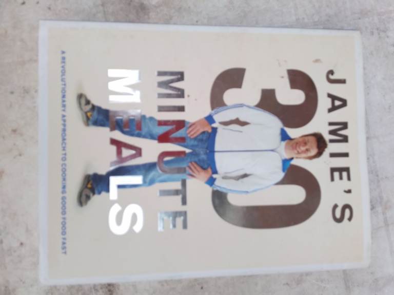 jamie oliver 30 minute meals book