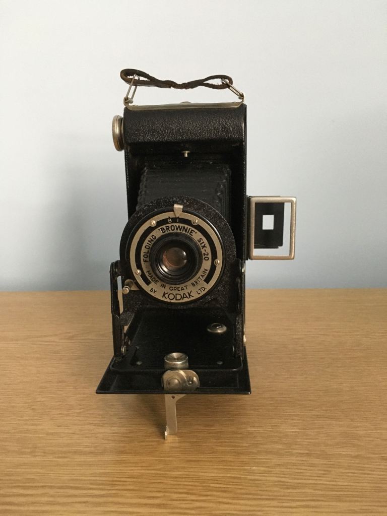Kodak Folding Brownie Six-20 camera
