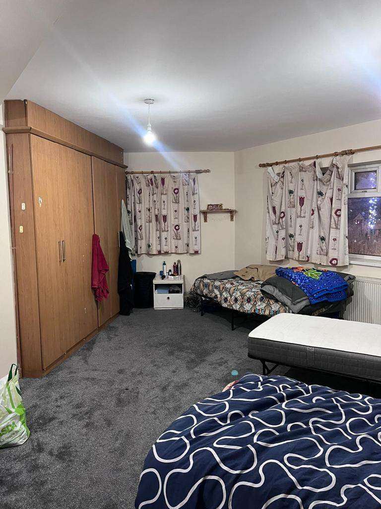 Room for rent in a shared house