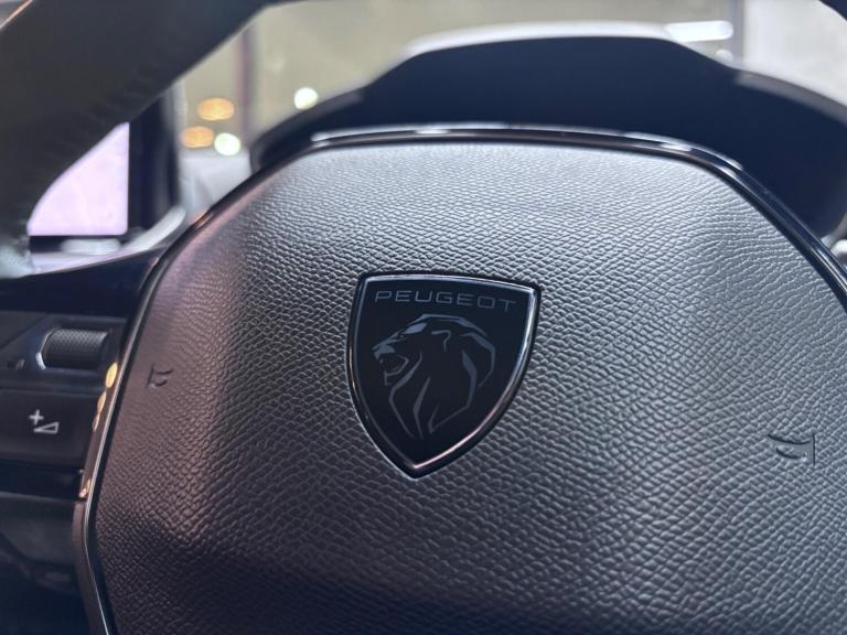  Peugeot 2008 1.2 PureTech Allure EAT Euro 6 (s/s) 5dr Petrol Automatic