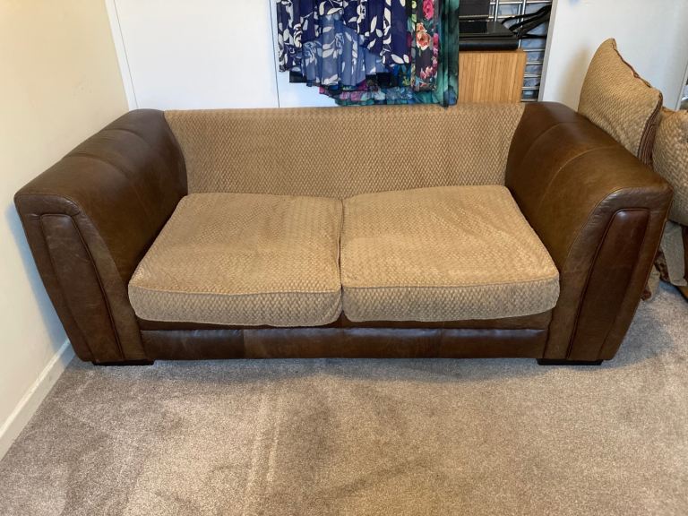 Faux leather 2-seater sofa bed