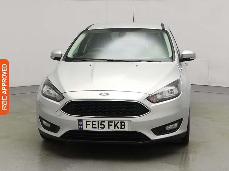 2015 Ford Focus 1.6 Zetec Hatchback 5dr Petrol Powershift Euro 6 (125 ps) Hatchback PETROL Automatic