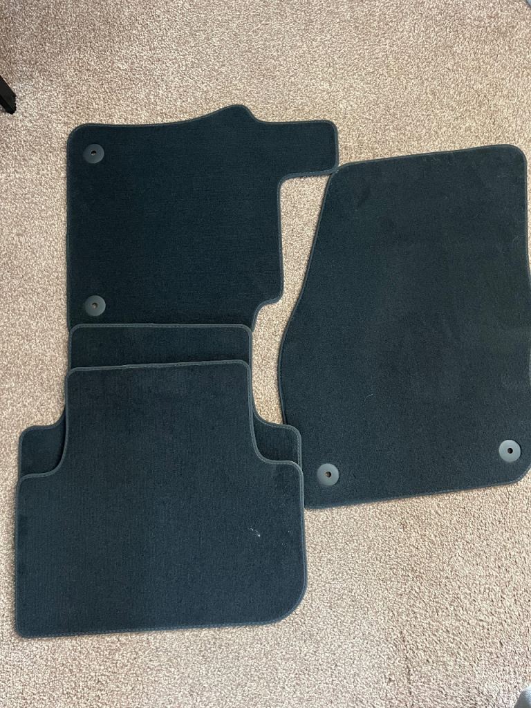 VW Tiguan car mats
