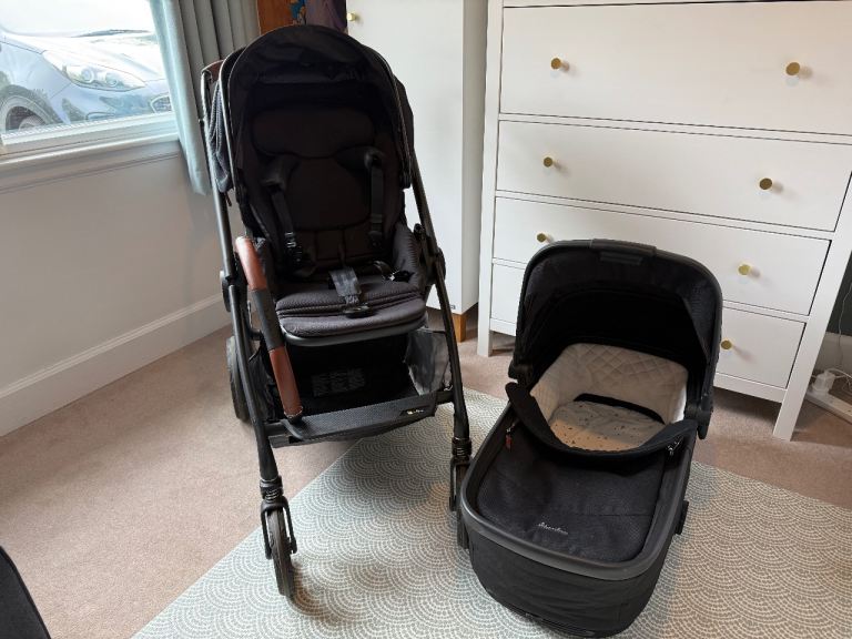 SilverCross Reef 1 Pram / Travel system inc. bassinet – Good Condition