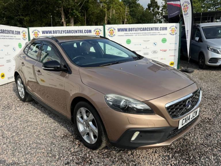 2014 Volvo V40 T4 Cross Country Lux Nav 5dr Powershift HATCHBACK PETROL Automatic