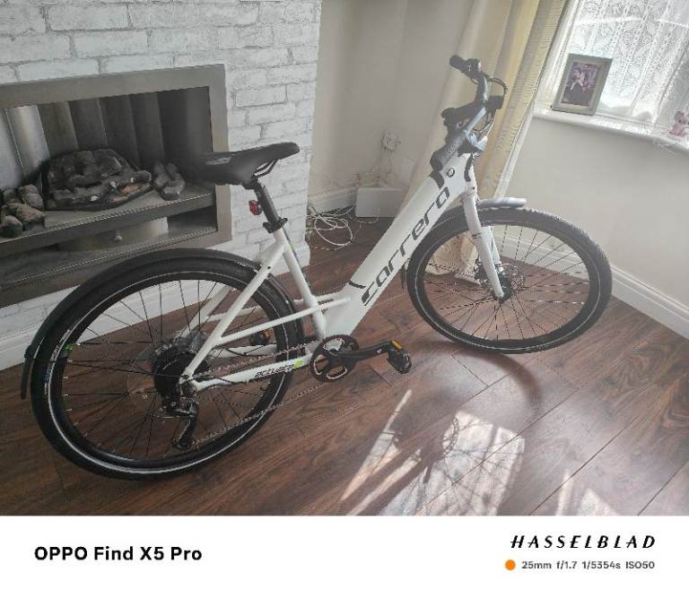 Carrera Actuate 2 Electric Hybrid Bike Large frame (ex display) New, 2 keys, charger, manual,receipt
