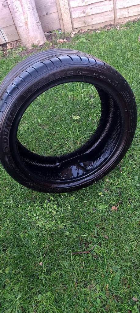 275/35R19 96Y-Used good condition 