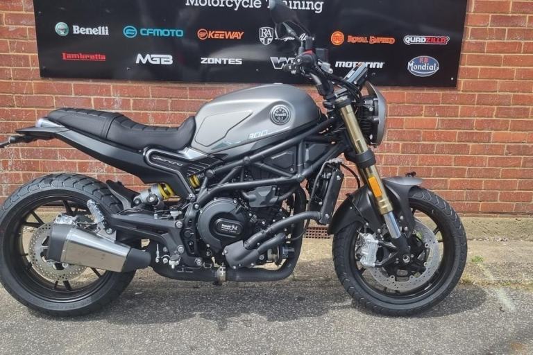 Benelli Leoncino 800  Retro Bike Motorcycle Naked NEW 2024 74 Plate Pre Reg