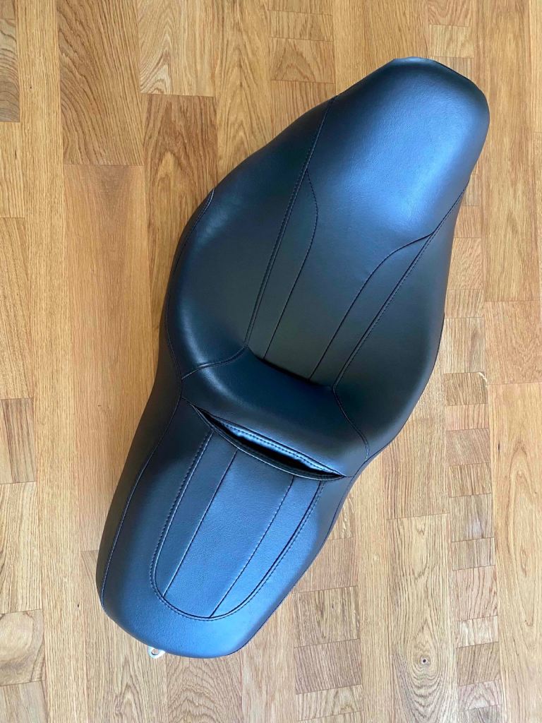 Seat - Harley Davidson Road Glide Special (or other)