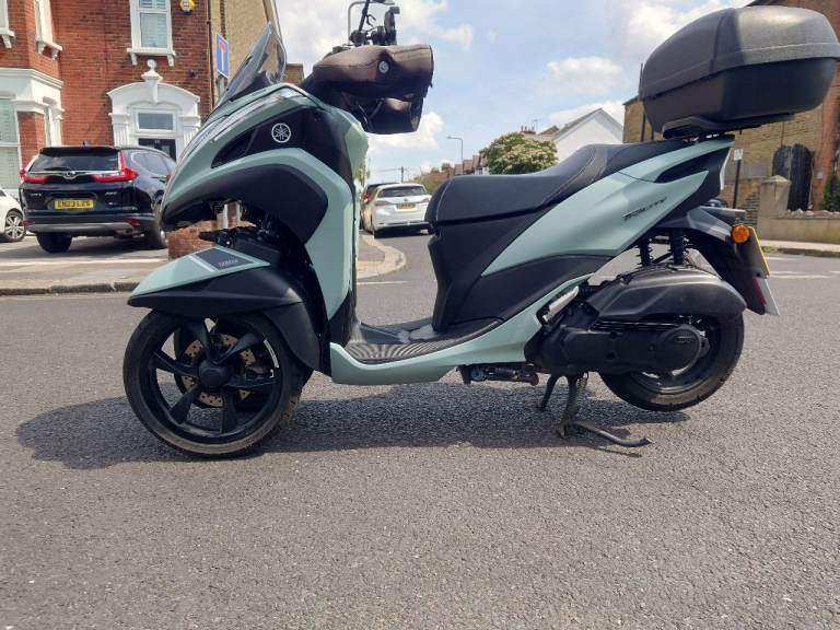 Yamaha Tricity 125 Scooter - Light Green, Good Condition
