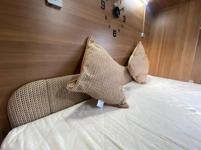 2013 ADRIA ALTEA TRENT 4 BERTH LUXURY TOURING CARAVAN