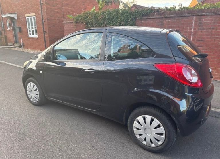 Ford, KA, Hatchback, 2011, Manual, 1242 (cc), 3 doors