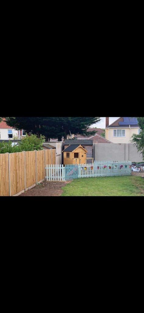 Picket fencing & Gate