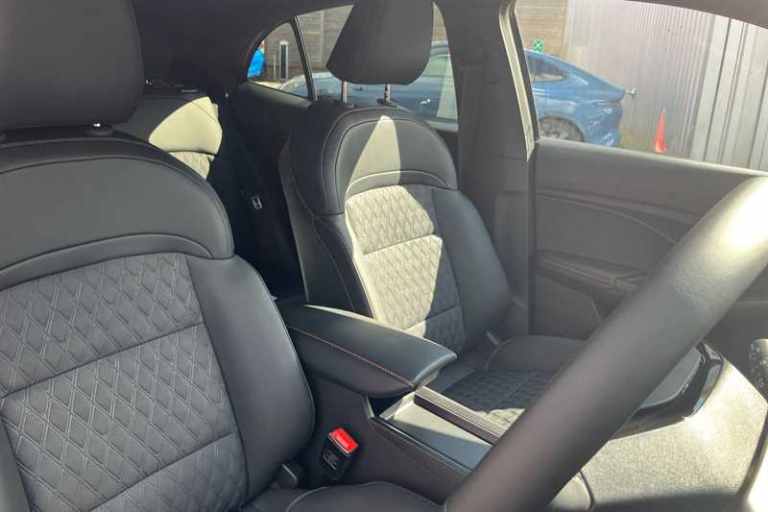 2025 MG MG3 1.5 Hybrid Trophy 5dr Auto HATCHBACK PETROL/ELECTRIC Automatic