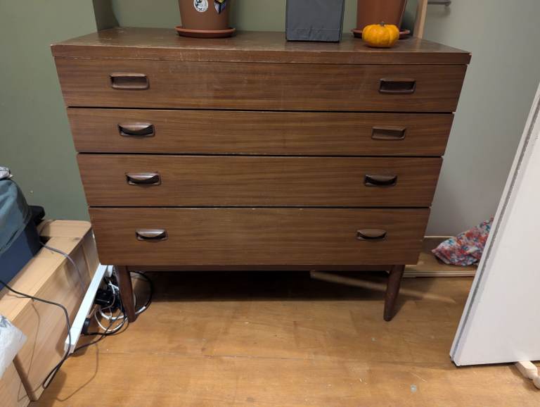 image for Chest of drawers 