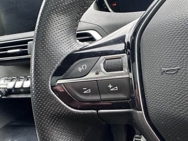 2017 Peugeot 5008 1.2 PureTech GT Line 5dr HATCHBACK PETROL Manual