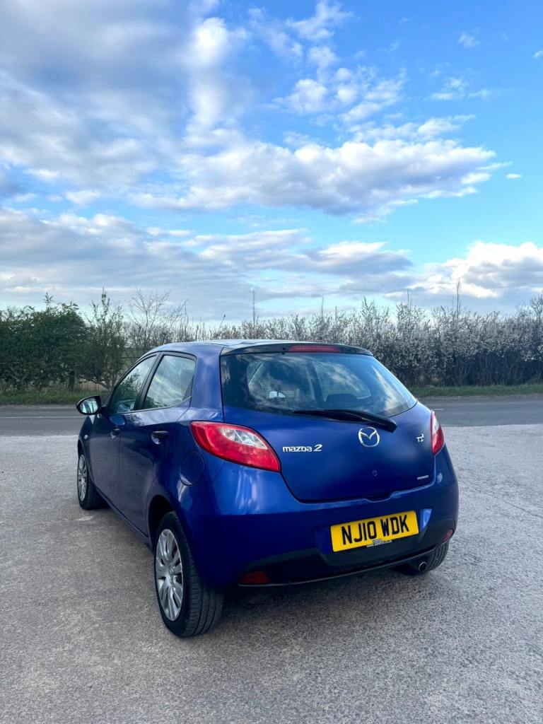 Mazda 2