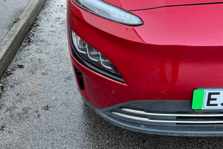 2022 Hyundai KONA 64kWh Premium SUV 5dr Electric Auto (10.5kW Charger) (204 ps) SUV Electric Auto...