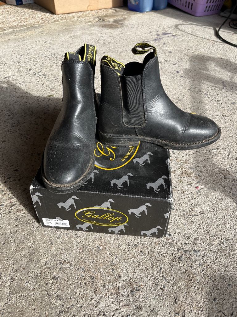 Children’s riding boots