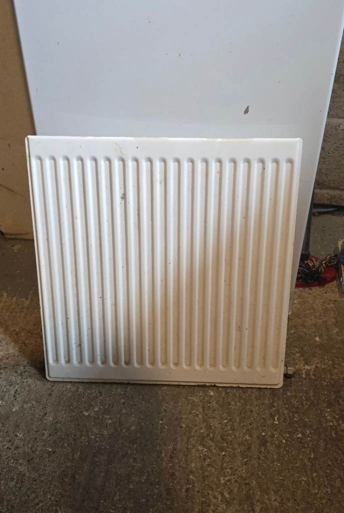 Single panel 500x500mm radiator