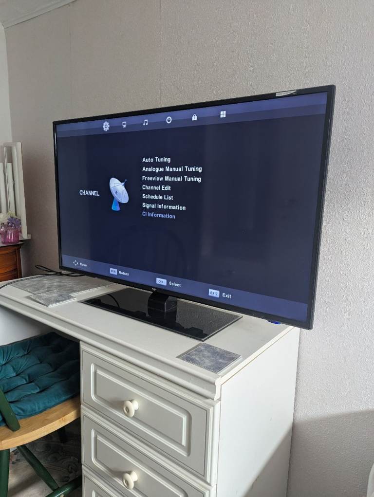 LED TV Bush 40 inches