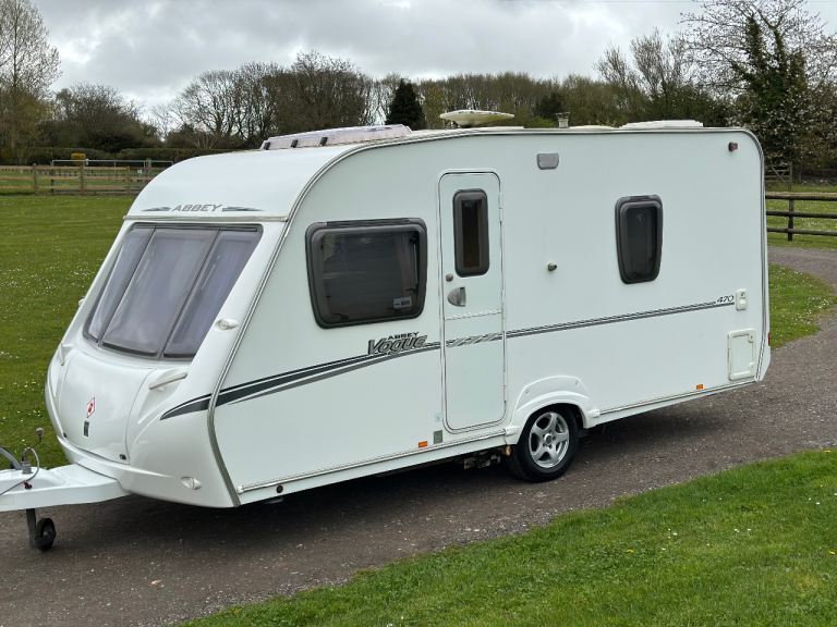 Abbey Vogue 470, 4 Berth Fixed Bed, Excellent Condition 