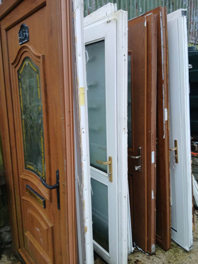 Large selection  of reclaimed  quality  pvc doors  different  sizes  colours   
